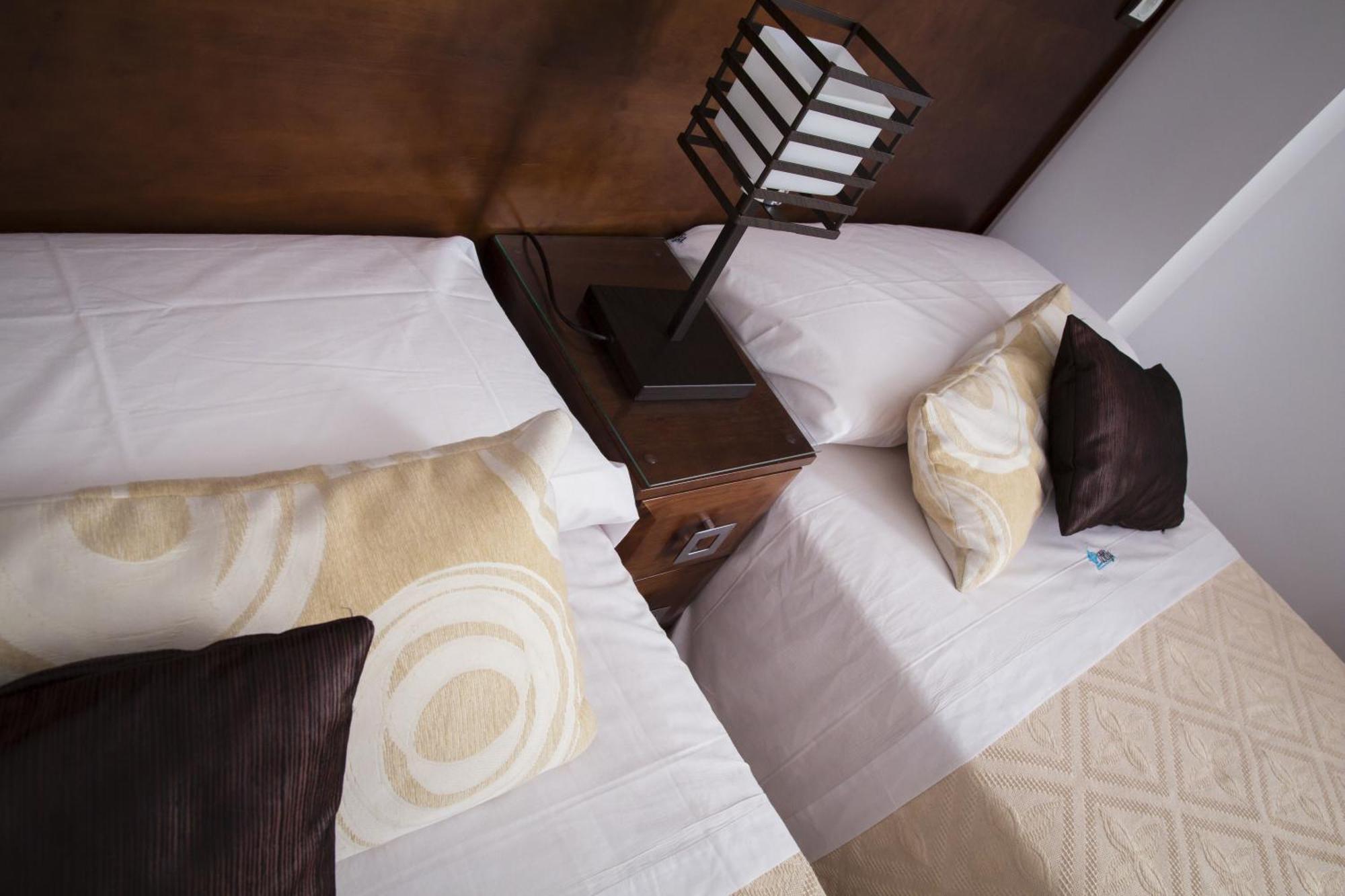 Apartamentos Casa De La Lonja Granada Szoba fotó