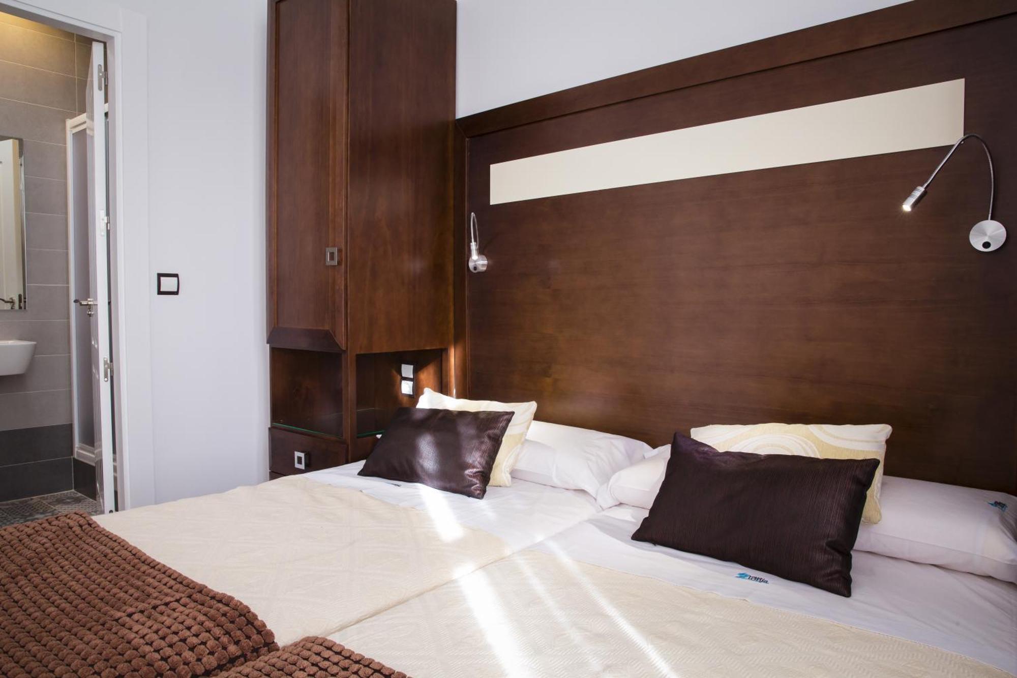 Apartamentos Casa De La Lonja Granada Szoba fotó
