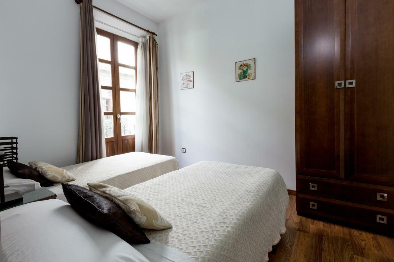 Apartamentos Casa De La Lonja Granada Kültér fotó